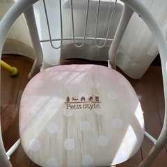 子供イスの画像