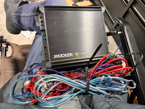 キッカー　kicker ウーハー　アンプ・配線セット