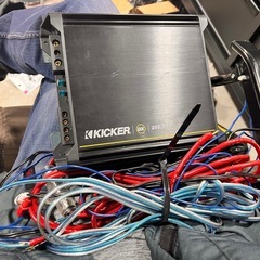 キッカー　kicker ウーハー　アンプ・配線セットの画像