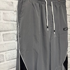 メンズ　ナイロンパンツの画像