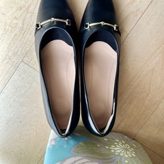 きれいめでとっても可愛いパンプスの画像