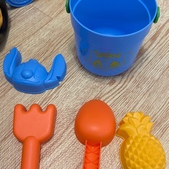 リロ&スティッチ　乗り物　車の画像