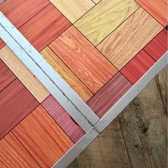 折り畳みテーブルの画像