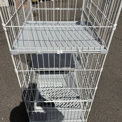 猫ケージ トイレ付き 3段 引き出し付き 収納 トイレ一体型. 付属品付き　0305-08の画像