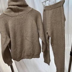 ING ニットセットアップ パーカー＋パンツ ベージュ レディース ゆったり M～L相当 秋冬 ルームウェアの画像