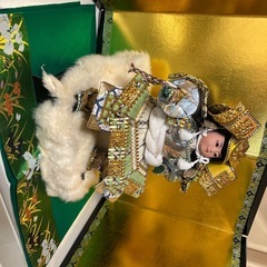 組み立て不要、箱から出すだけの五月人形の画像