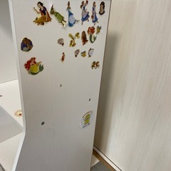 おもちゃ収納家具の画像