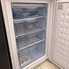 アイリスオーヤマ 85L 冷凍庫 KUSD-9A 2022年製の画像