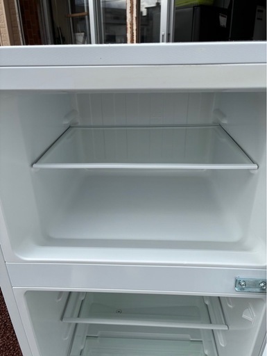 万代店　ハイアール　冷蔵庫　130L 
2019年