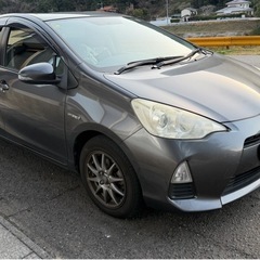 H31 トヨタアクア　車検1年残アリ　タイヤホイール溝あり