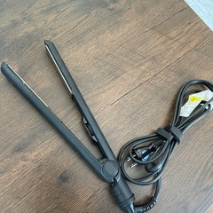 SALONIA　ヘアーアイロン　黒　300円の画像