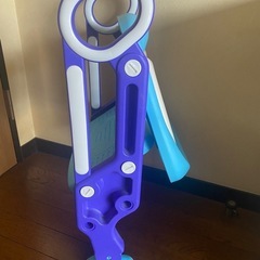 トイレトレーニング ステップ付き補助便座の画像