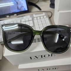 [LVIOE] サングラス レディース キャッツアイサングラス uvカットサングラス 紫外線保護サングラス 大きいフレーム 小顔 sunglasses women の画像