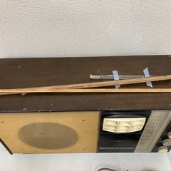 ラジオ 昭和レトロ  1部破損あり 動作未確認の画像