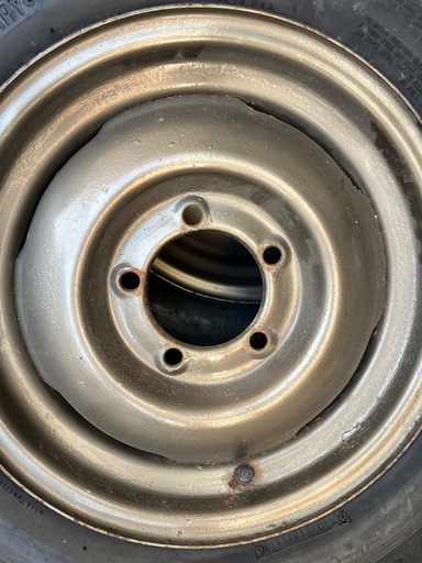 【値下】三菱Jeep用 下駄山タイヤ ＆純正鉄チンホイール 城南区七隈駅付近 駐車場あり 三菱ジープ 鉄ホイール 16インチ 4本 ゲタ山 タイヤ ジムニー(5穴