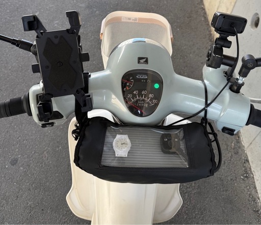 ぷこかぶ。スーパーカブ110 13000km 　シフトインジケーター　グリップヒーター　USB電源　マフラー　リアサス　【プロフ必読】