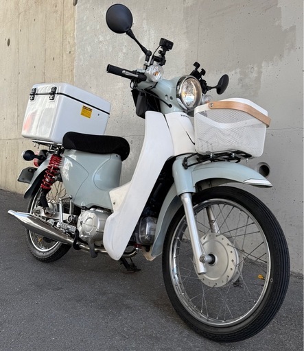 ぷこかぶ。スーパーカブ110 13000km 　シフトインジケーター　グリップヒーター　USB電源　マフラー　リアサス　【プロフ必読】