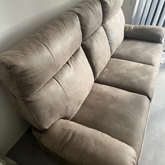 リクライニング付き3人がけソファーの画像