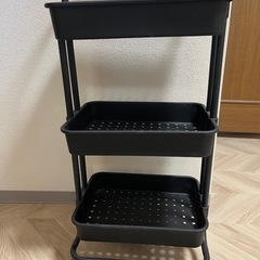 3段ラック　キャスター付きの画像
