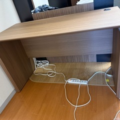 書斎用デスクの画像