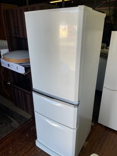 北九州市内配送無料　保証付き  335L 3ドア冷蔵庫 三菱 MR-C34Z-W 自動製氷搭載