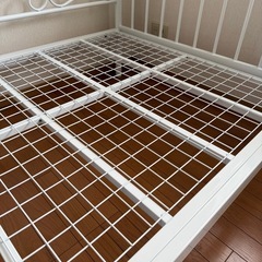 姫系ホワイトパイプシングルベッドの画像