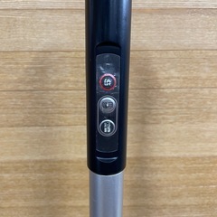 【k33掃除機】アイリスオーヤマ 極細軽量スティッククリーナーIC-SLDCP5-Sの画像