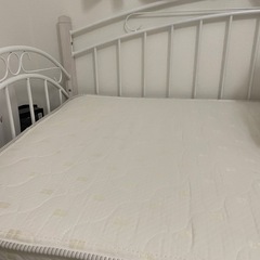 【ニトリ】シングルベッドフレーム、マットレスの画像