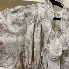 花柄🌼ワンピース(新品)の画像