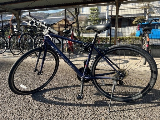 【お取引予定者様決定】自転車　クロスバイク　28インチ　モデレートバイク　アルミフレーム　21段階変速　整備済み　ロック付き　