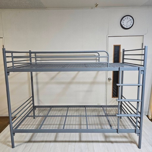 IKEA SVARTA スヴェルタ　二段ベットフレーム 