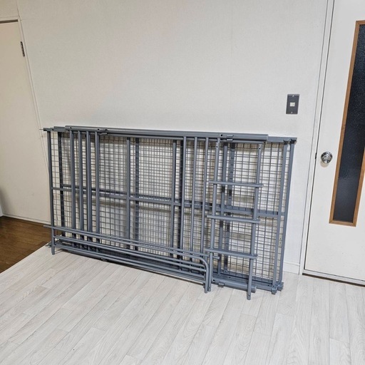 IKEA SVARTA スヴェルタ　二段ベットフレーム 