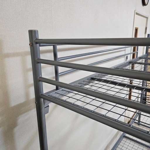 IKEA SVARTA スヴェルタ　二段ベットフレーム 