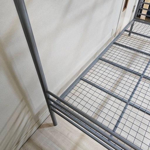 IKEA SVARTA スヴェルタ　二段ベットフレーム 