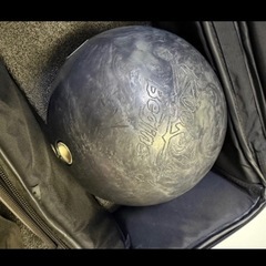 ボーリング玉14ポンドの画像