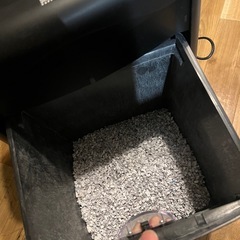 電動シュレッダー SANWA SUPPLY 大型 クロスカット 動作確認済み
の画像