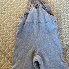 COMME CA FOSSETTE グレーロンパースの画像