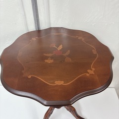 【🐤買取市場 柴田店】 I519 🌈 美品♪ アンティーク輸入家具 サイドテーブル コーヒーテーブル ⭐ クリーニング済の画像