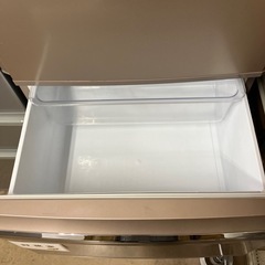 MITSUBISHI 3ドア冷蔵庫 2019年製 370L 下段トレー欠損の画像