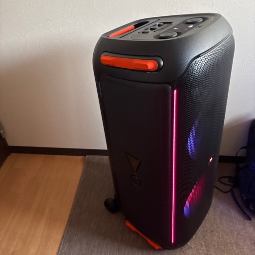 JBL Partybox 710 ライティング機能搭載 防滴仕様 800W パーティースピーカー ※バッテリー非搭載モデル JBLPA