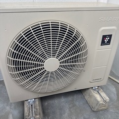 ✨超美品✨【2024年製】SHARPエアコン 自動お掃除機能付き！！AY-25SVE4 室外機込 の画像