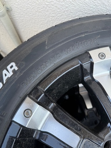 ハイエース　タイヤホイール　セット
