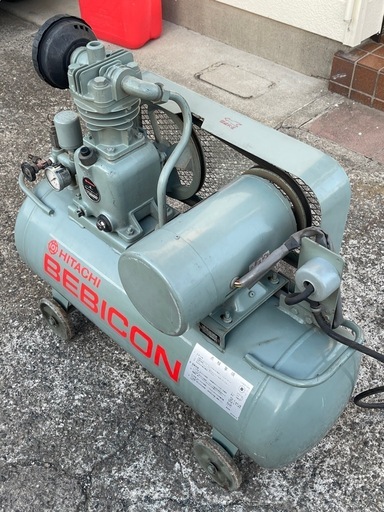 HITACHI   ベビコン　エアー【レシプロ】コンプレッサー　100/200v   中古　連絡待ち❗️