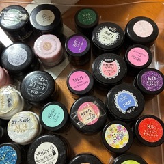 ネイルカラージェルの画像