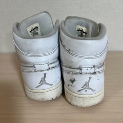 NIKE エアジョーダン1 ミッド ホワイト AIR JORDAN ナイキの画像