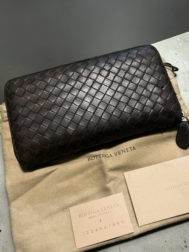 ボッテガヴェネタ イントレチャート 長財布