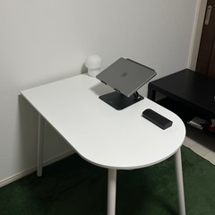 ダイニングテーブル 半楕円型の画像