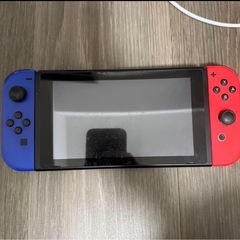 Nintendo Switch 本体 青/赤 充電器付きの画像