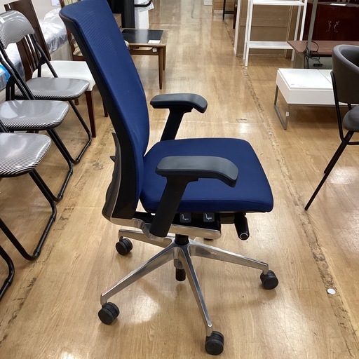 ★値下げしました★【トレファク神戸新長田店 買取/販売】取りに来られる方限定！ITOKIのデスクチェアのご紹介です