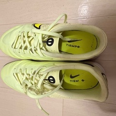 ナイキフットサルシューズ
の画像
